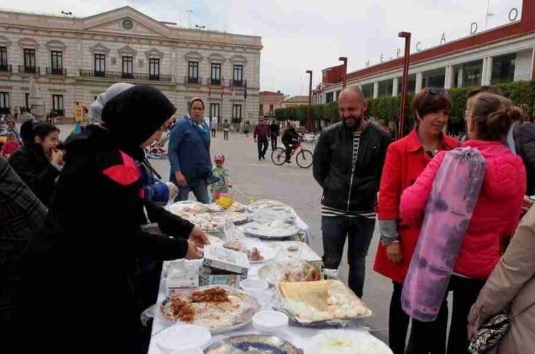 AMMA celebra el III Mercado Solidario de Dulces Árabes para acercar cultura a los vecinos