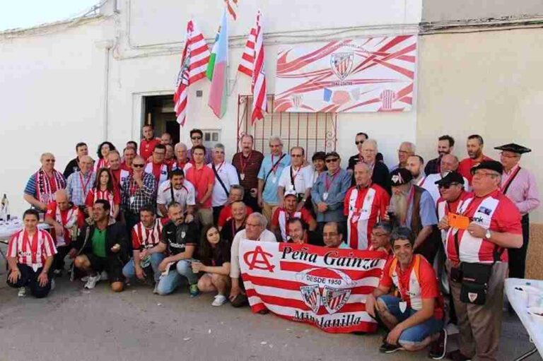 Peña de Alcázar en la VI Concentración de Peñas del Athletic Club de Bilbao en Socuéllamos