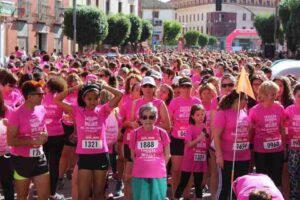 Galería de Fotos. Casi 2000 personas en la III Carrera de la Mujer de Alcázar de San Juan. 1