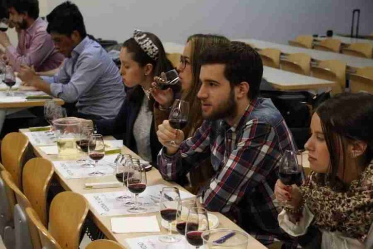 La Universidad nuevo escenario para los vinos DO La Mancha