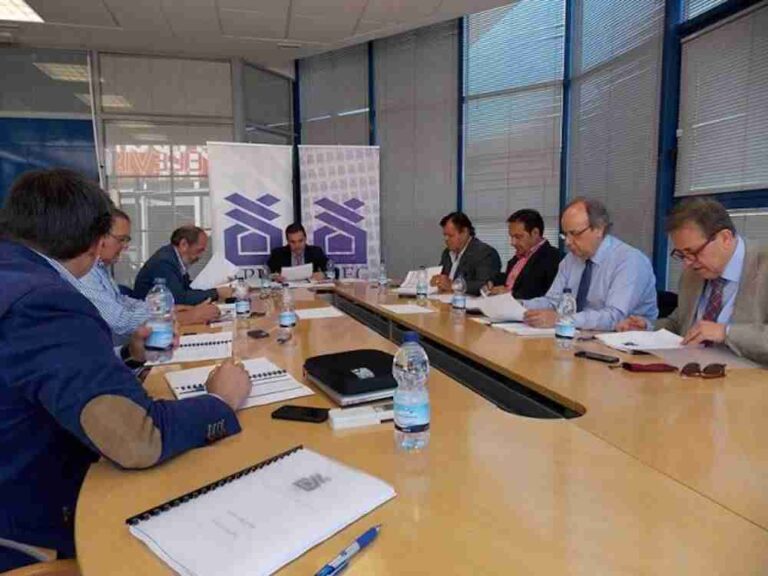 APEC aborda el presente y futuro del sector en la provincia