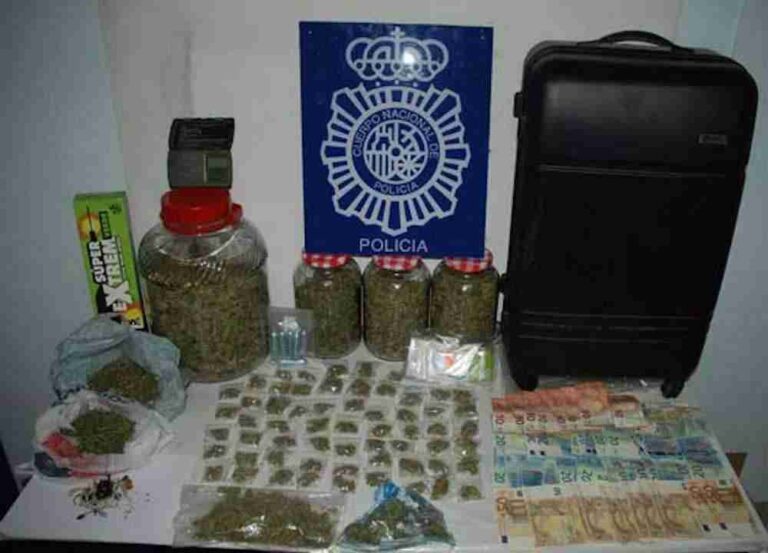 Detenido en Alcázar de San Juan mientras vendía marihuana en zona multicines