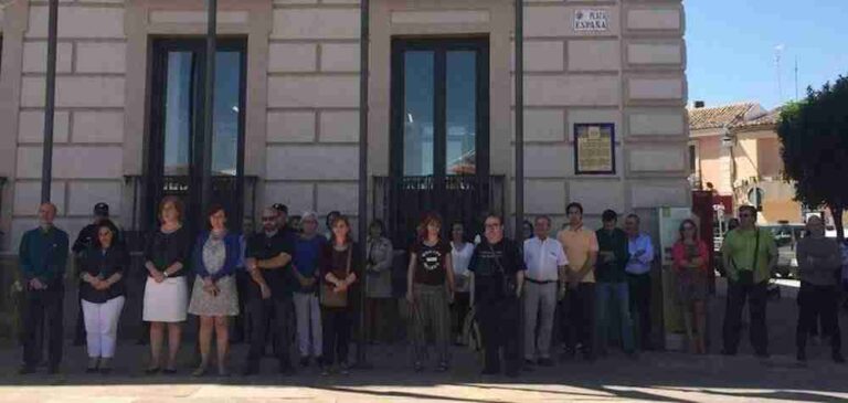 Alcázar de San Juan se suma al minuto de silencio condenando el atentado de Manchester