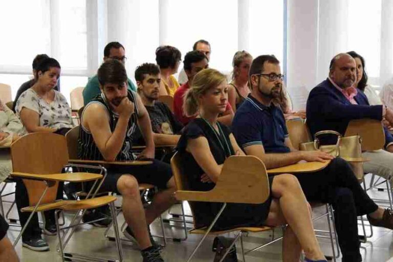 La Escuela de Emprendedores inicia su andadura tras su inauguración
