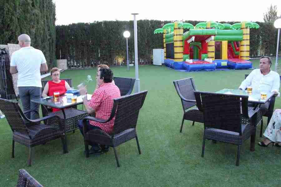 Barataria amplía sus instalaciones con una terraza de verano para el ocio familiar 1 Barataria amplía sus instalaciones con una terraza de verano para el ocio familiar 1