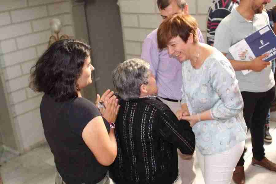 Seis familias más se benefician de las nuevas viviendas rehabilitadas en el Barrio de La Pradera 1