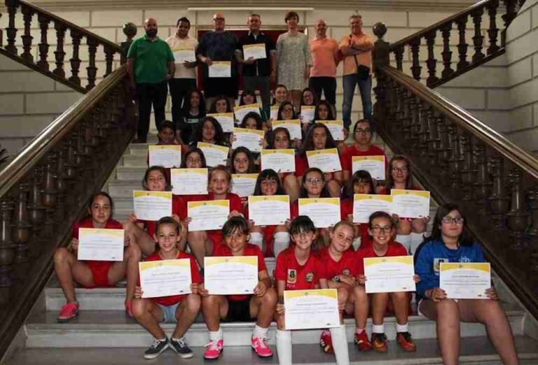 Recepción en el Ayuntamiento de las campeonas del Alcázar Fútbol Sala