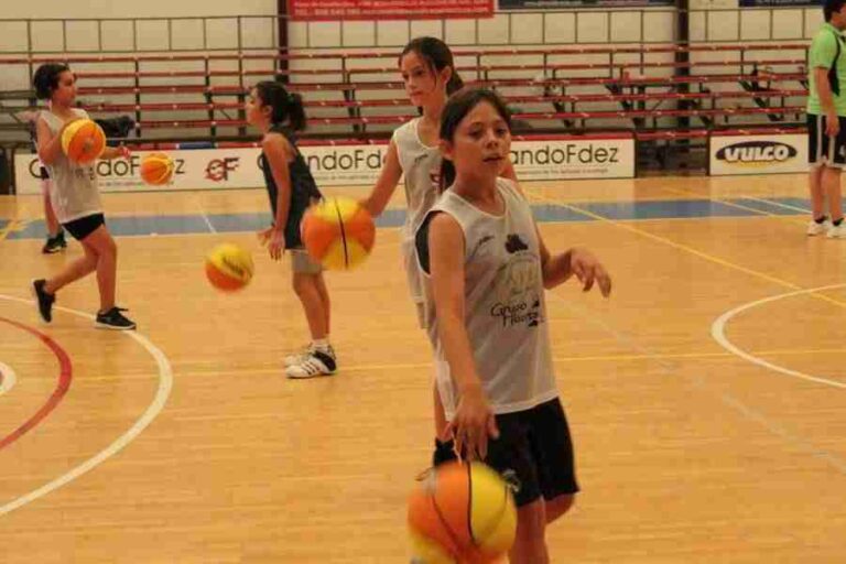 El Campus de Baloncesto alcanza los 160 participantes