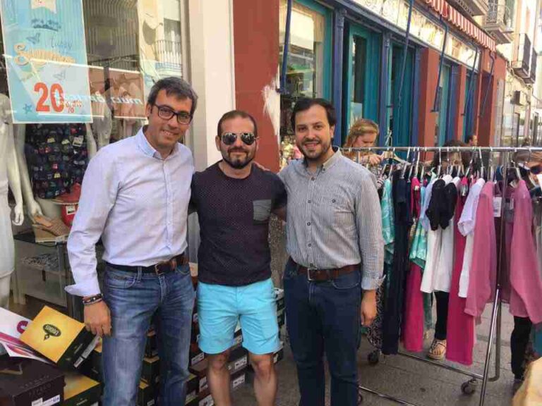 Diego Ortega visitó establecimientos locales en la nueva edición de «A pie de calle»