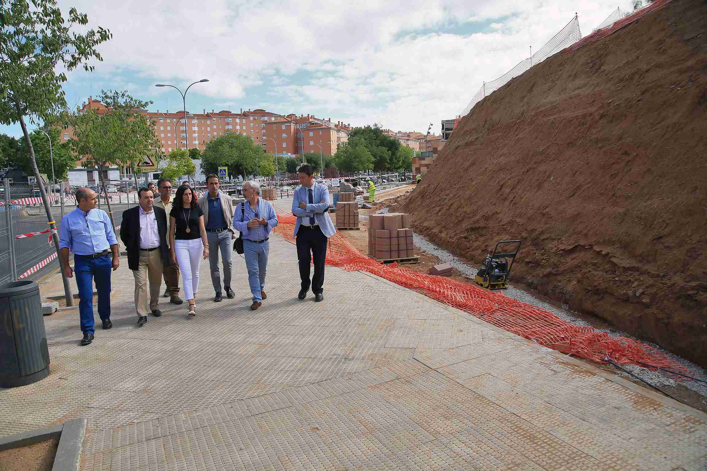 El Ayuntamiento remodela el talud anexo al centro de salud Buenavista 1