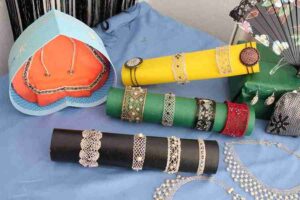 Ya puede visitarse la exposición de la asociación de encajeras 'El Torreón' 1 Ya puede visitarse la exposición de la asociación de encajeras 'El Torreón' 1