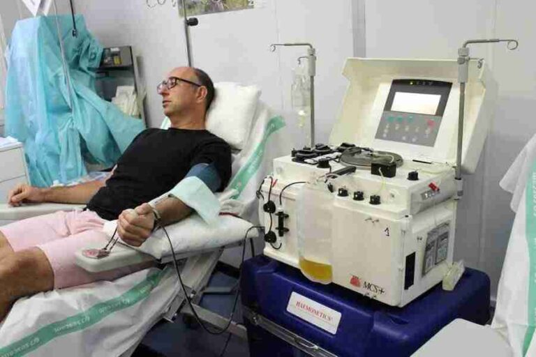 La máquina de plasmaféresis para la extracción de sangre llega al Hospital La Mancha Centro