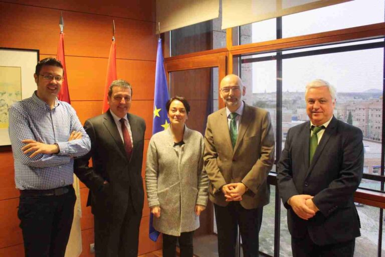 La región pondrá en marcha un Plan de Educación Financiera para próximo curso escolar