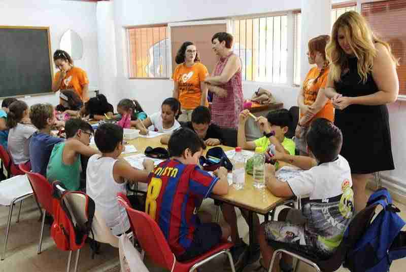 Más de un centenar de niños y niñas disfrutan de sus días de verano en el 'Tiempo Guay' 3 Más de un centenar de niños y niñas disfrutan de sus días de verano en el 'Tiempo Guay' 3