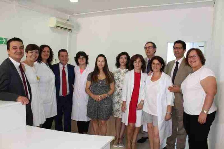 La Estación de Viticultura y Enología en Alcázar de San Juan es inaugurada porGarcía Page