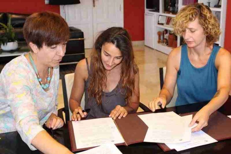 Convenio con Animalcázar para promover la acogida de animales abandonados