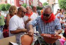 La Feria de Día comenzó en la Plaza de España con una alta participación y muy buen ambiente 11