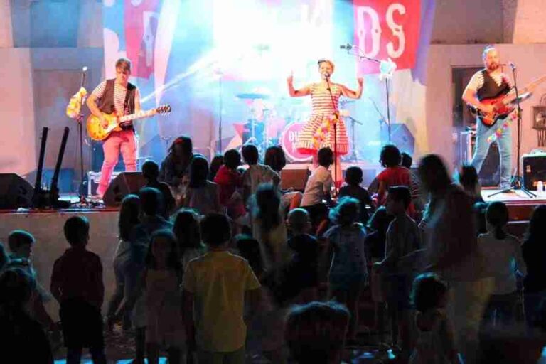 Dubbi Kids primer concierto infantil de la feria