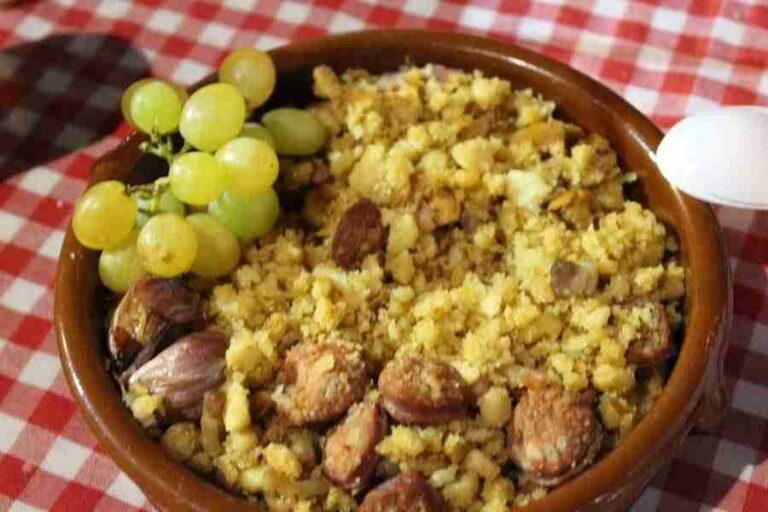 A falta de las gachas buenas son migas y bizcochada