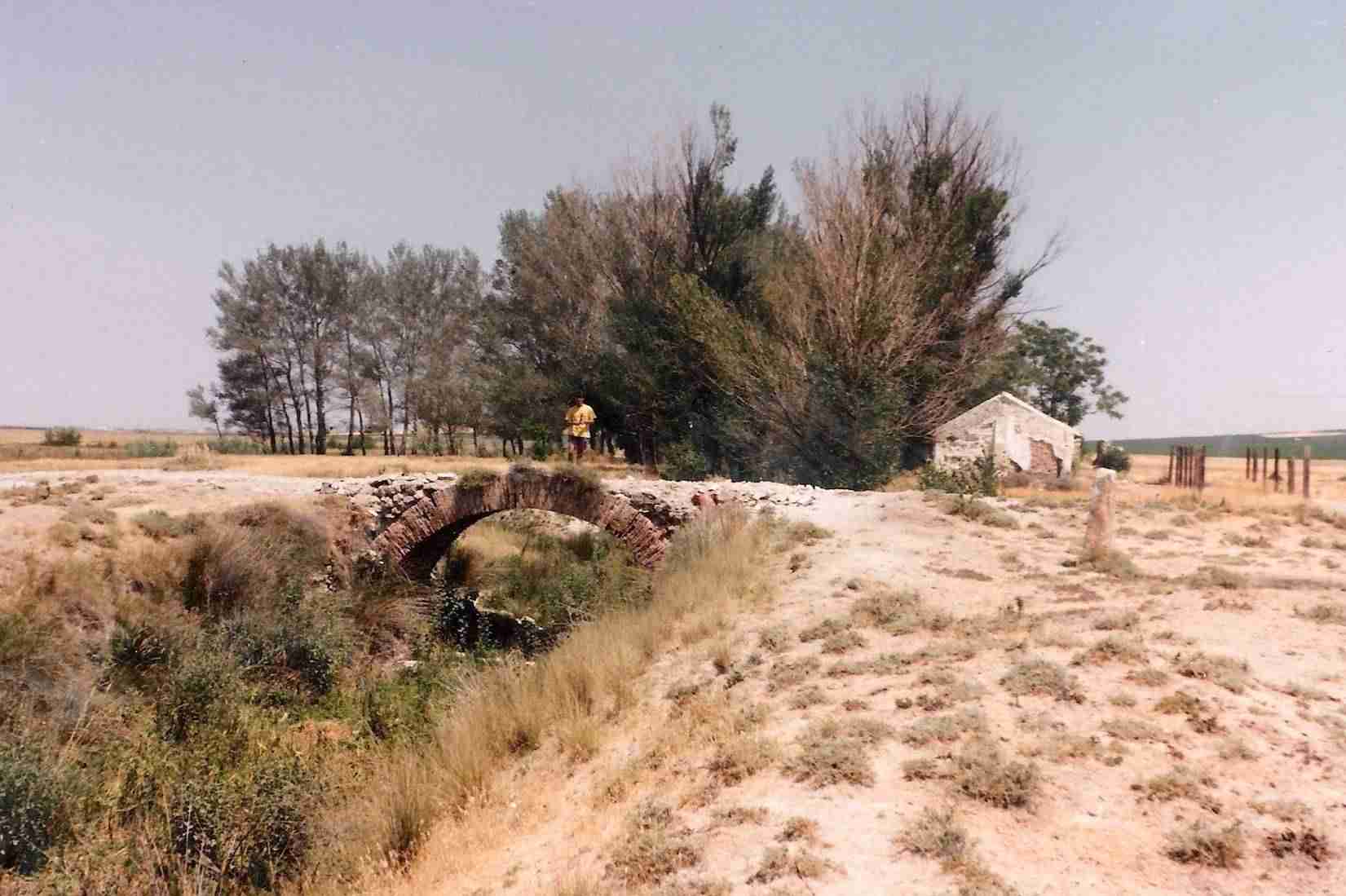 Alcázar y Herencia formalizan el convenio del Rondadías para completar 2019-2020 1 Antigua fotografía del Puente Rondadías. Fuente: web ayuntamiento de Herencia