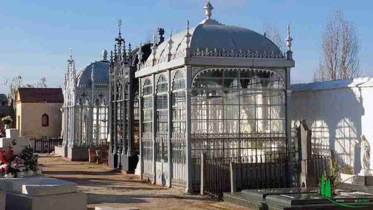 Solicita tu cita previa para visitar el cementerio de Alcázar entre el 23 de octubre y 1 de noviembre