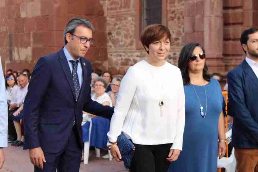 Flores, recuerdo a los alcazareños ausentes y procesión en las Fiestas en honor de la Virgen del Rosario 4