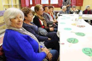 El café-tertulia de Cruz Roja se centró en los tópicos sobre la inmigración 1