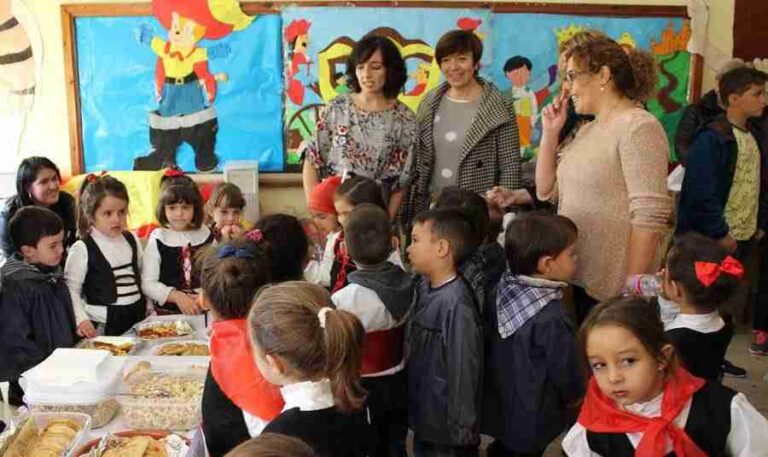 El colegio El Santo recibe una visita desde Polonia