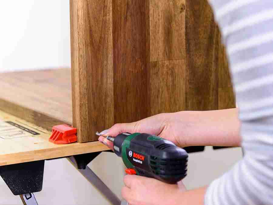 DIY: construye tú mismo un mueble auxiliar para el sofá y decora tu salón 6