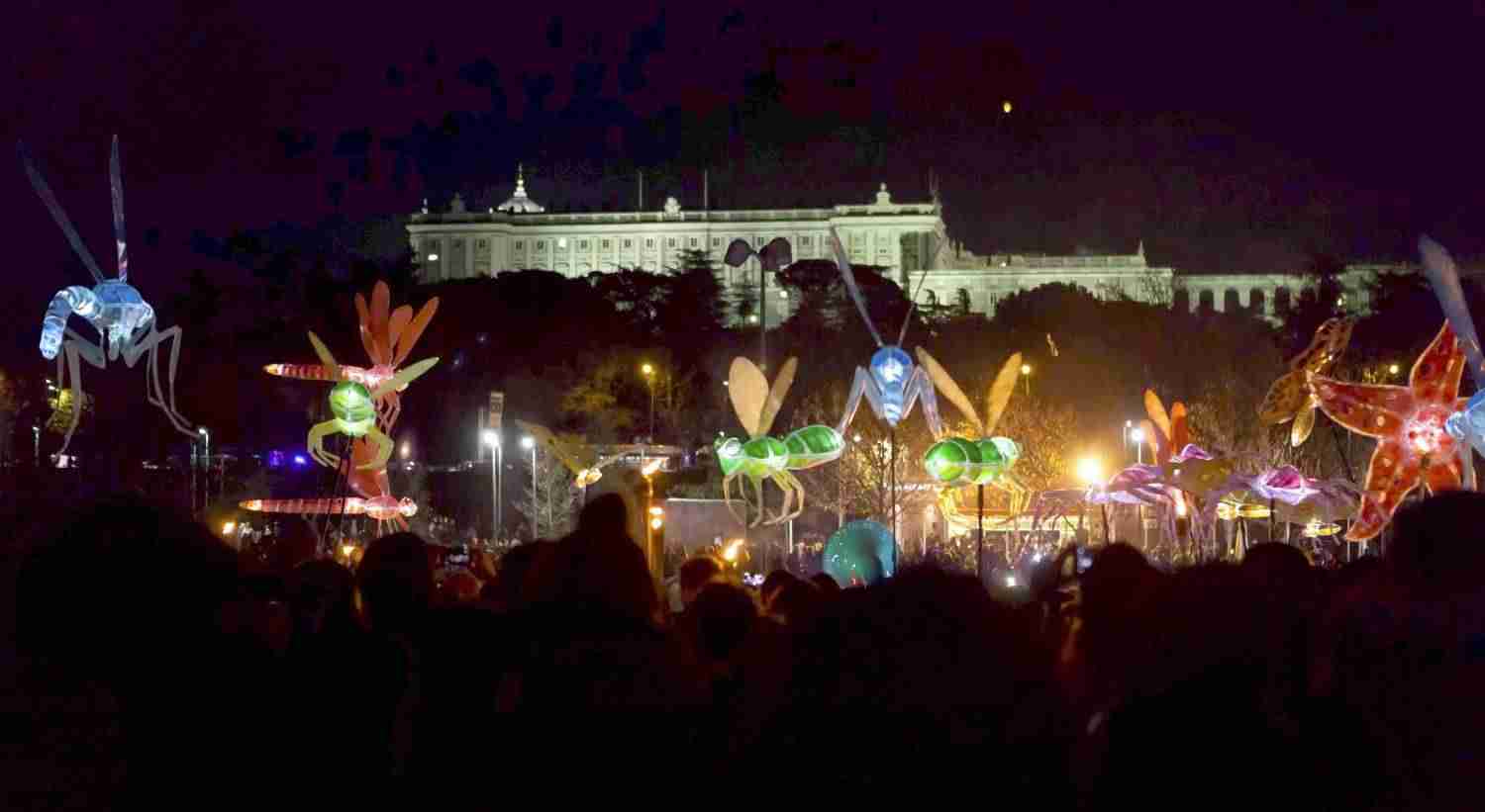 Madrid arranca la Navidad con el Pasacalles de Luz 4