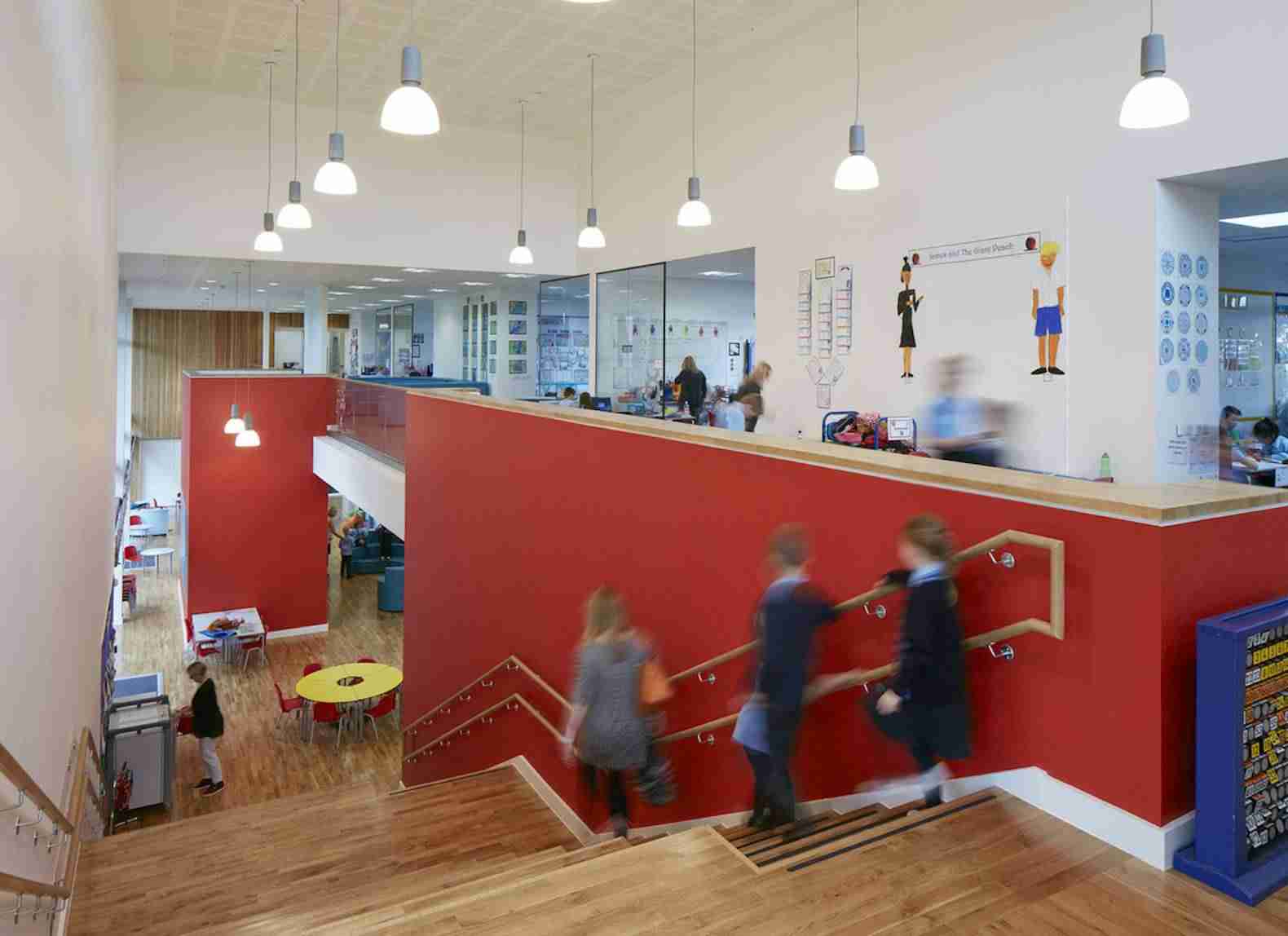 6 colegios innovadores con diseños sorprendentes pensados para los niños 2