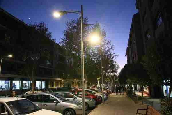 La alcaldesa conoce la renovación del alumbrado público del barrio de Santa Teresa que incluye desde hoy 175 nuevas luminarias 1 04_iluminacion_santa_teresa
