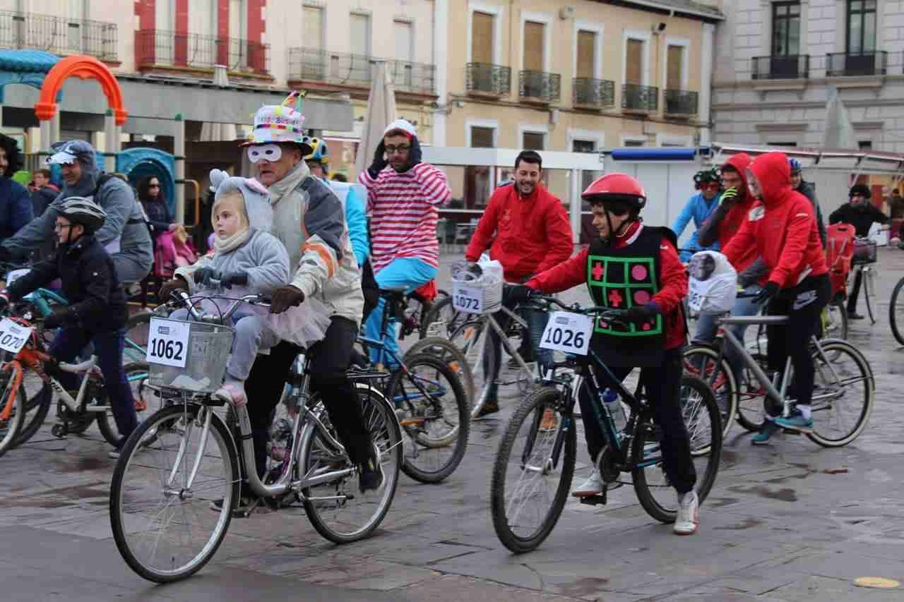 Cerca de cien personas participaron en la Ciclalgata 2017 14