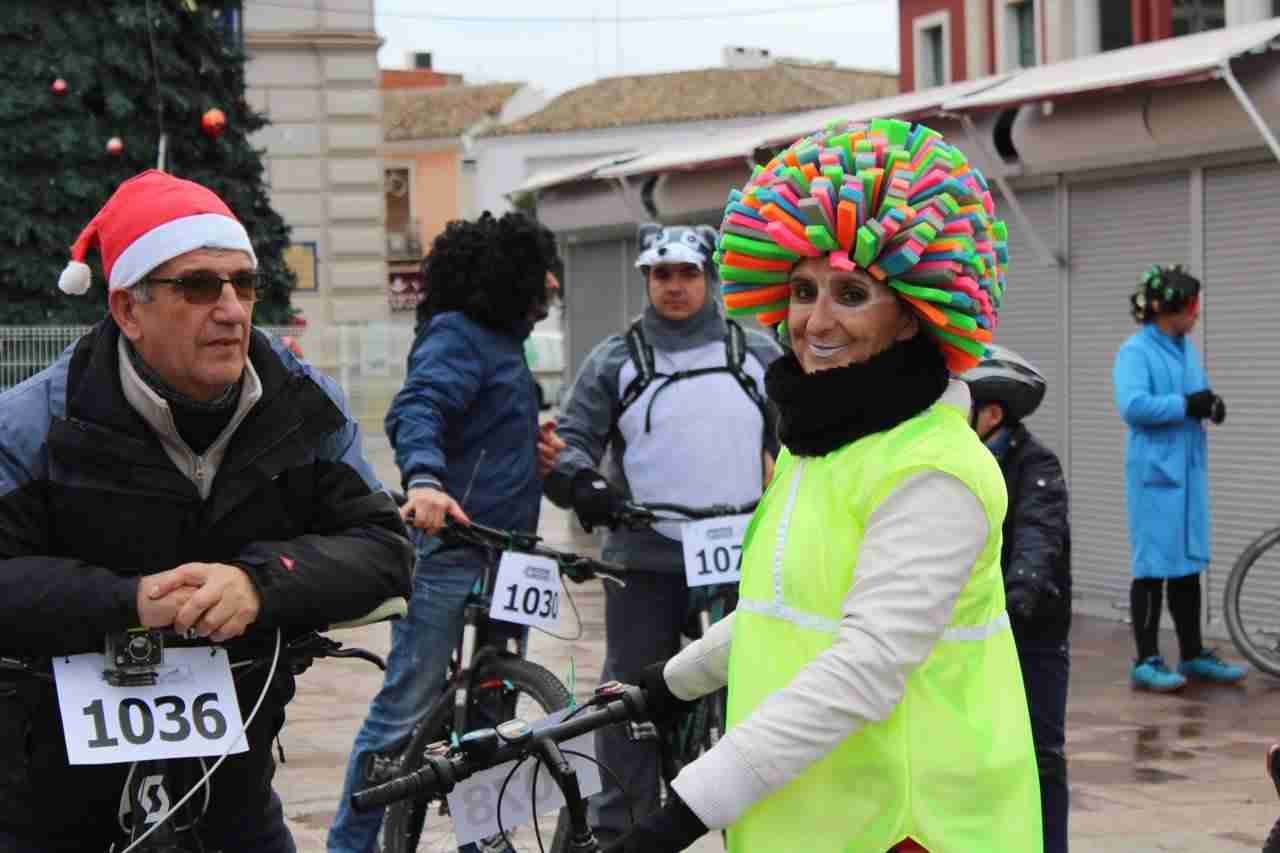 Cerca de cien personas participaron en la Ciclalgata 2017 6