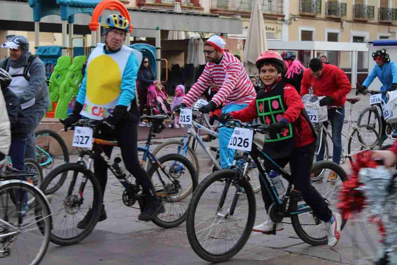 Cerca de cien personas participaron en la Ciclalgata 2017 8