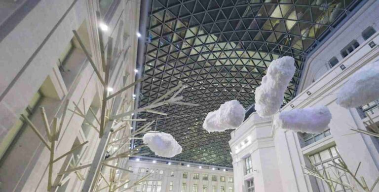 Madrid arranca la Navidad con el Pasacalles de Luz