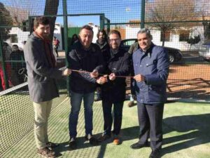Cinco Casas ya cuenta con su pista de pádel 1