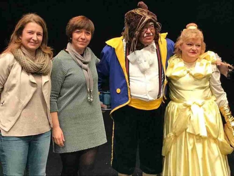 El Carnaval más popular llenó las calles de Alcázar de colorido y diversión