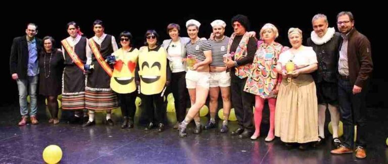 Murgas y chirigotas pusieron el toque ácido al carnaval