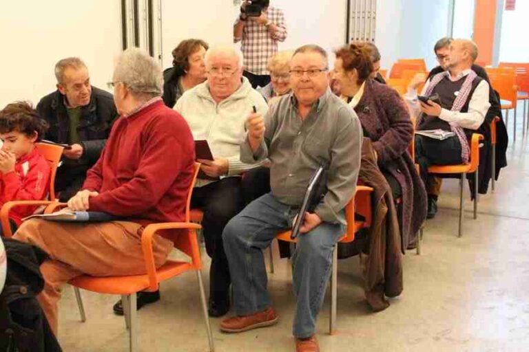 Presentación del reglamento de presupuestos participativos al Consejo Vecinal