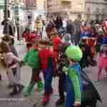 Mayores y pequeños se divierten en los actos carnavaleros de Quintanar 1
