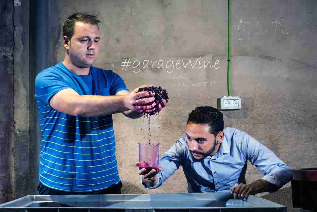 Los jóvenes emprendedores de la empresa Garagewine participan en el Concurso Generación Agro de Castilla –La Mancha Media 1