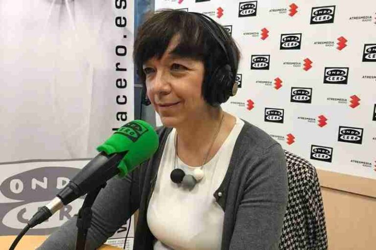 Rosa Melchor habla en los micrófonos de Onda Cero