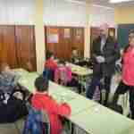 Jiménez felicita personalmente a 6º curso del CEIP Ntra. Sra. de Peñarroya por su intervención en las Cortes regionales 2