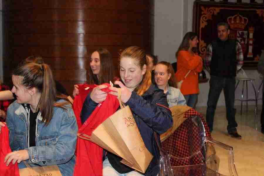 Los alumnos holandeses de intercambio del IES María Zambrano visitan el Ayuntamiento 1 Los alumnos holandeses de intercambio del IES María Zambrano visitan el Ayuntamiento 1