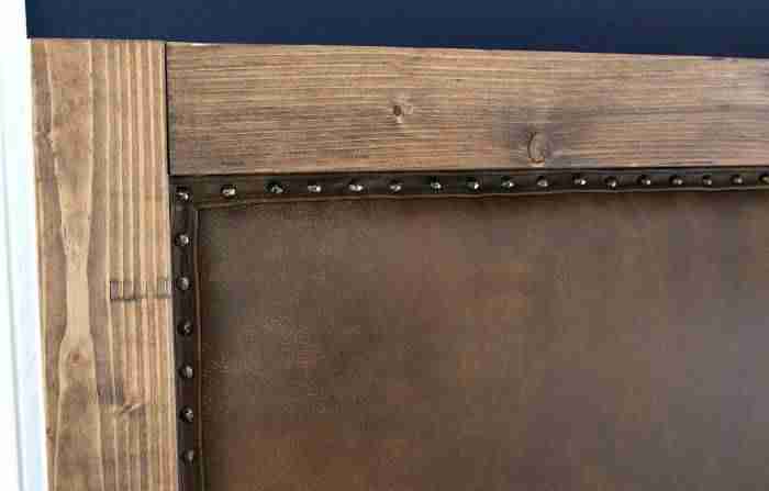DIY: Un cabecero tapizado en cuero para decorar un dormitorio rústico 13