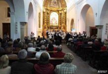 La periodista Isabel Lobo pidió licencia a la patrona de Alcázar para cantar los "Mayos" 10 La periodista Isabel Lobo pidió licencia a la patrona de Alcázar para cantar los "Mayos" 10