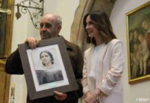 La periodista Isabel Lobo pidió licencia a la patrona de Alcázar para cantar los "Mayos" 11 La periodista Isabel Lobo pidió licencia a la patrona de Alcázar para cantar los "Mayos" 11