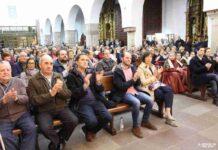 La periodista Isabel Lobo pidió licencia a la patrona de Alcázar para cantar los "Mayos" 2 La periodista Isabel Lobo pidió licencia a la patrona de Alcázar para cantar los "Mayos" 2