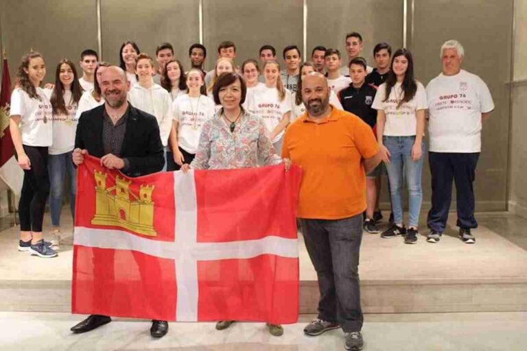 Los cadetes masculino y femenino del Grupo 76 vuelven siendo campeones regionales